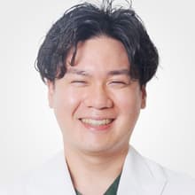 品川スキンクリニック 神戸院 院長 富久 喬平