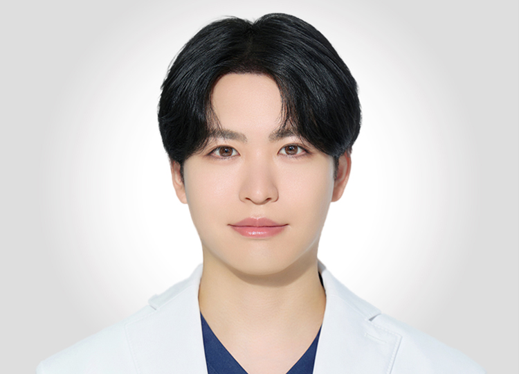 岩本 大葵 医師